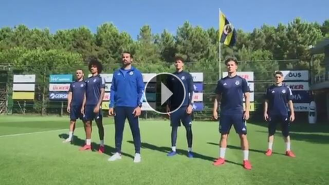 Fenerbahçe'nin yeni antrenman forması!