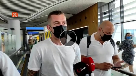 Cicaldau'dan havaalanında ilk açıklama