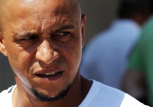 ROBERTO CARLOS, <BR>S�VASSPOR �DD�ALARI �LE �LG�L� �LK KEZ KONU�TU!