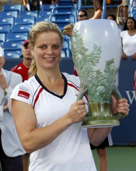 http://cdn.sporx.com/img/2010/08/16/sharapova_1-2_clijsters_68856_400.jpg