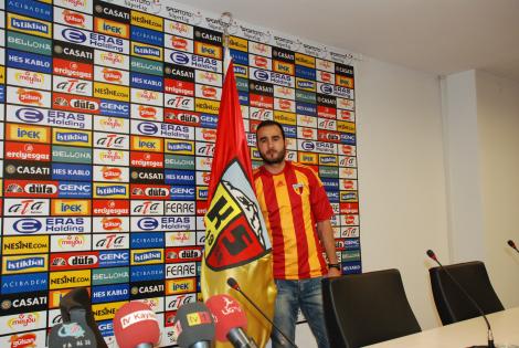 [Resim: gokhan_unal_kayseride_b717e_400.jpg]
