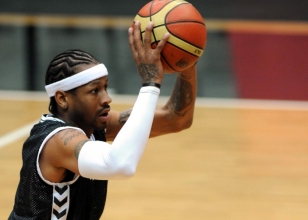 http://cdn.sporx.com/img/3/2010-2/allen-iverson-idman9485.jpg