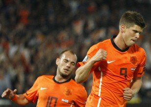 Hollanda Huntelaar ile güldü: 2-1
