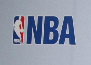 NBA'de iki transfer daha