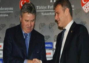 Hiddink: "Ger�ek�i olal�m"