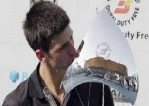 Djokovic Dubai'yi fethetti