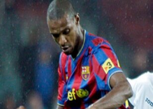 Barcelona'ya Abidal'dan k�t� haber