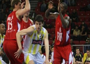 F.Bah�e liderli�ini koruyor: 88-86