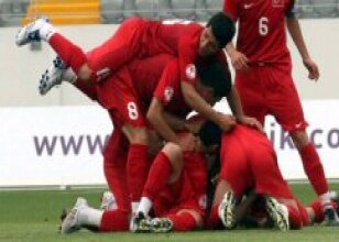 Gen� Milliler ezdi ge�ti: 3-0