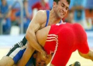 Vehbi Emre Grekoromen Turnuvası başladı