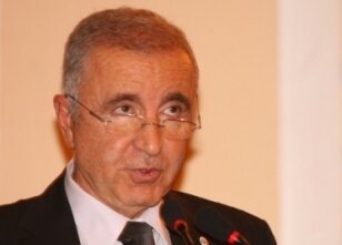 Burada tek bir cumhuriyet var, o da Türkiye Cumhuriyeti!