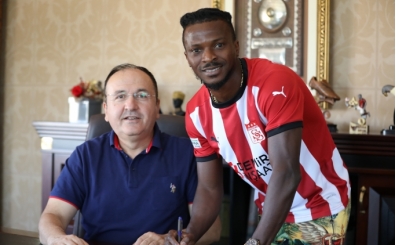Sivasspor, Kayode transferini resmen açıkladı