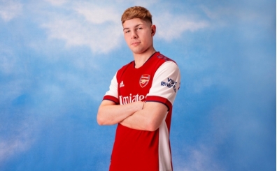 Arsenal'de Mesut Özil'in 10 numarası Rowe'de
