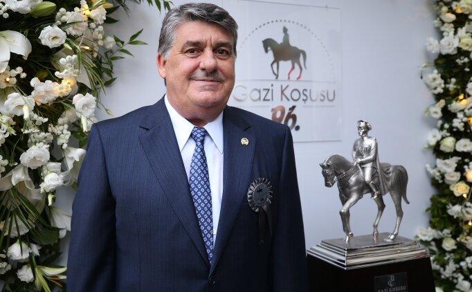 Serdal Adal�: 'At��l���n bayram�'