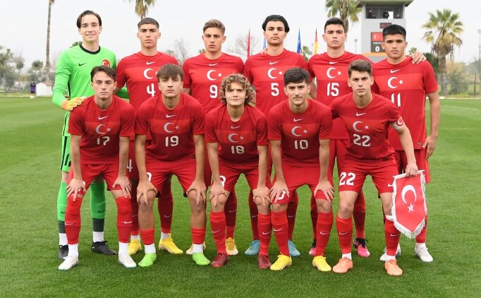 ��te 18 Ya� Alt� Milli Futbol Tak�m�'n�n aday kadrosu