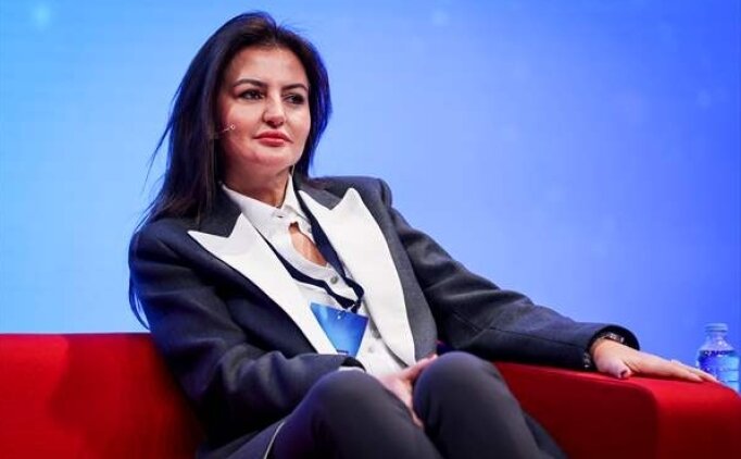 Be�ikta�'tan transfer ve sponsor a��klamas�