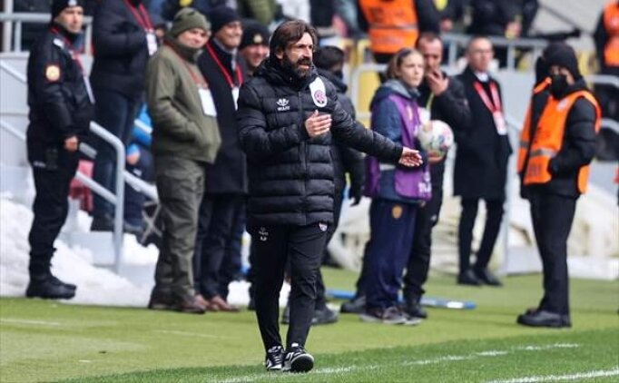 Pirlo'ya yeniden Serie A' yolu g�r�nd�