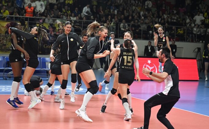 Vak�fBank'ta final co�kusu