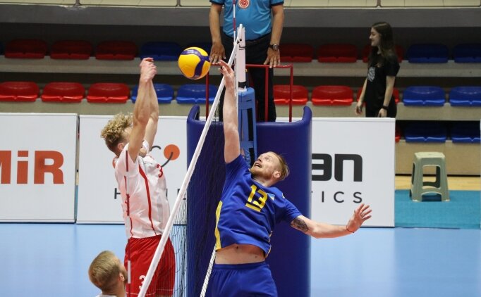 ��itme Engelli Voleybol Tak�m�m�zdan net galibiyet