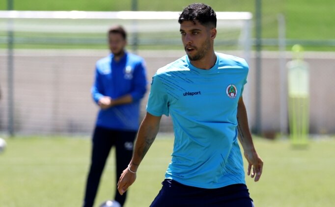 Novais Corendon Alanyaspor'a d�nd��� i�in mutlu!