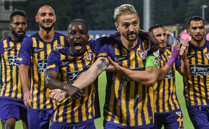 Caner Erkin at�yor, Ey�pspor kazan�yor!