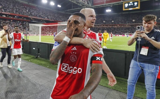 Ajax evinde farkl� kazand�!