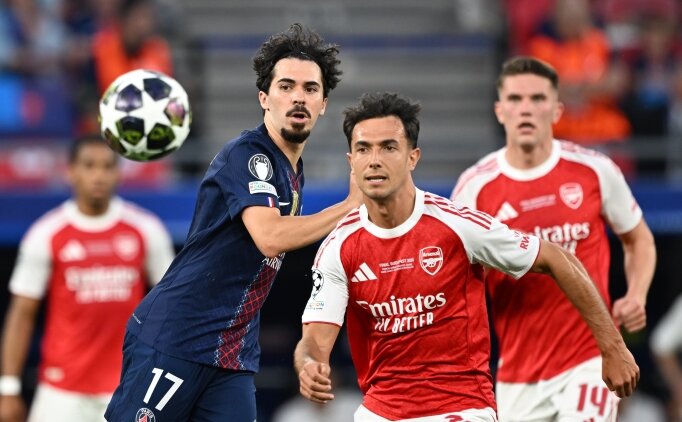 UEFA finallerinin kaybedeni Arsenal