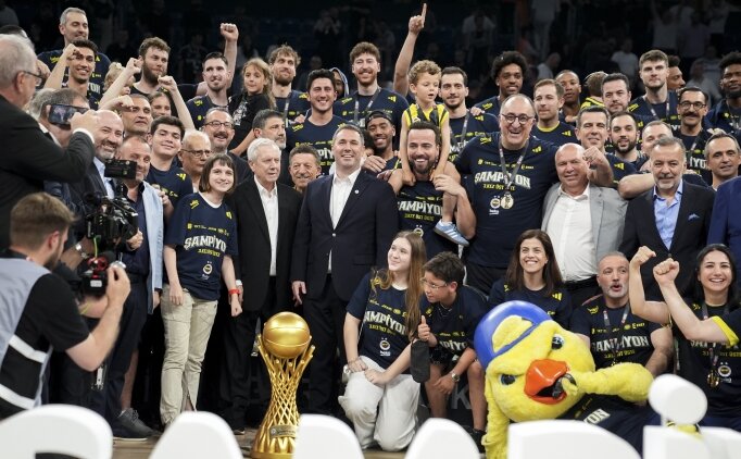 Melih Mahmuto�lu: 'Muhte�em bir sezon ge�irdik'