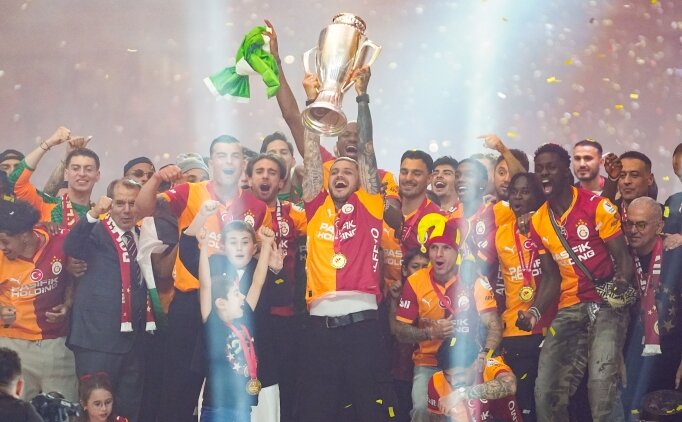 Galatasaray'dan ezeli rakiplerine g�r�lmemi� fark!