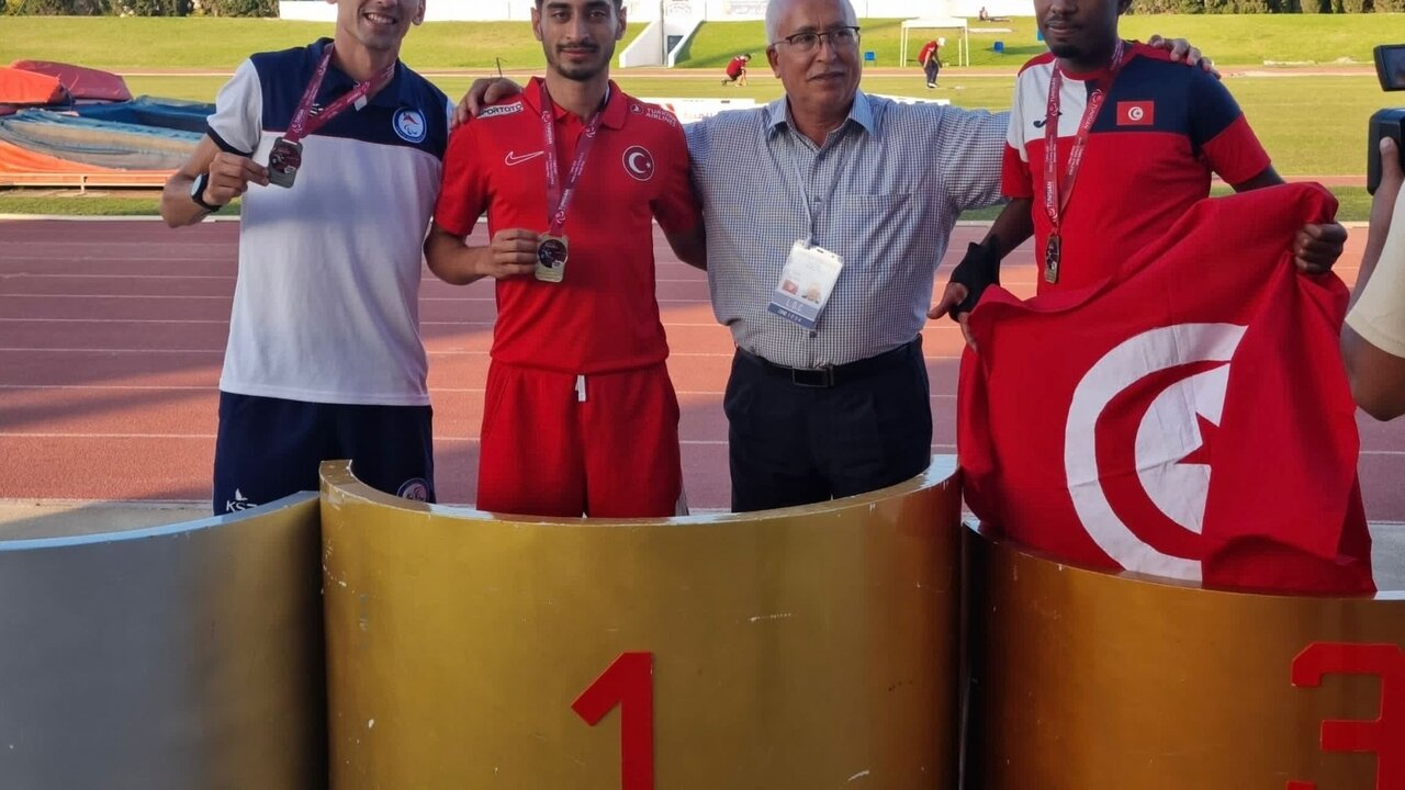 Milli para atlet Mehmet E�ilmez, Tunus'ta alt�n madalya kazand�