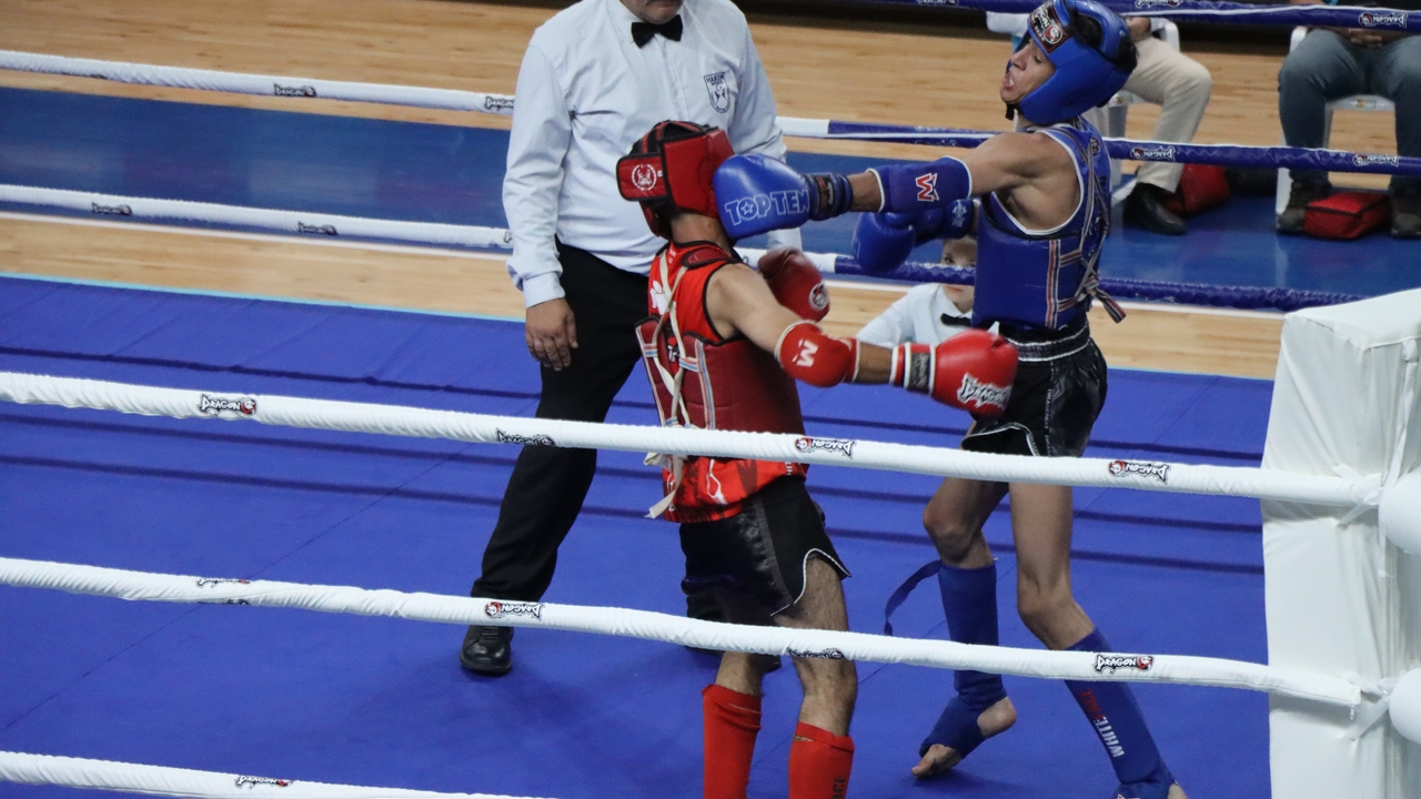 K�rklareli'nde Gen�ler T�rkiye Muaythai �ampiyonas� ba�lad�
