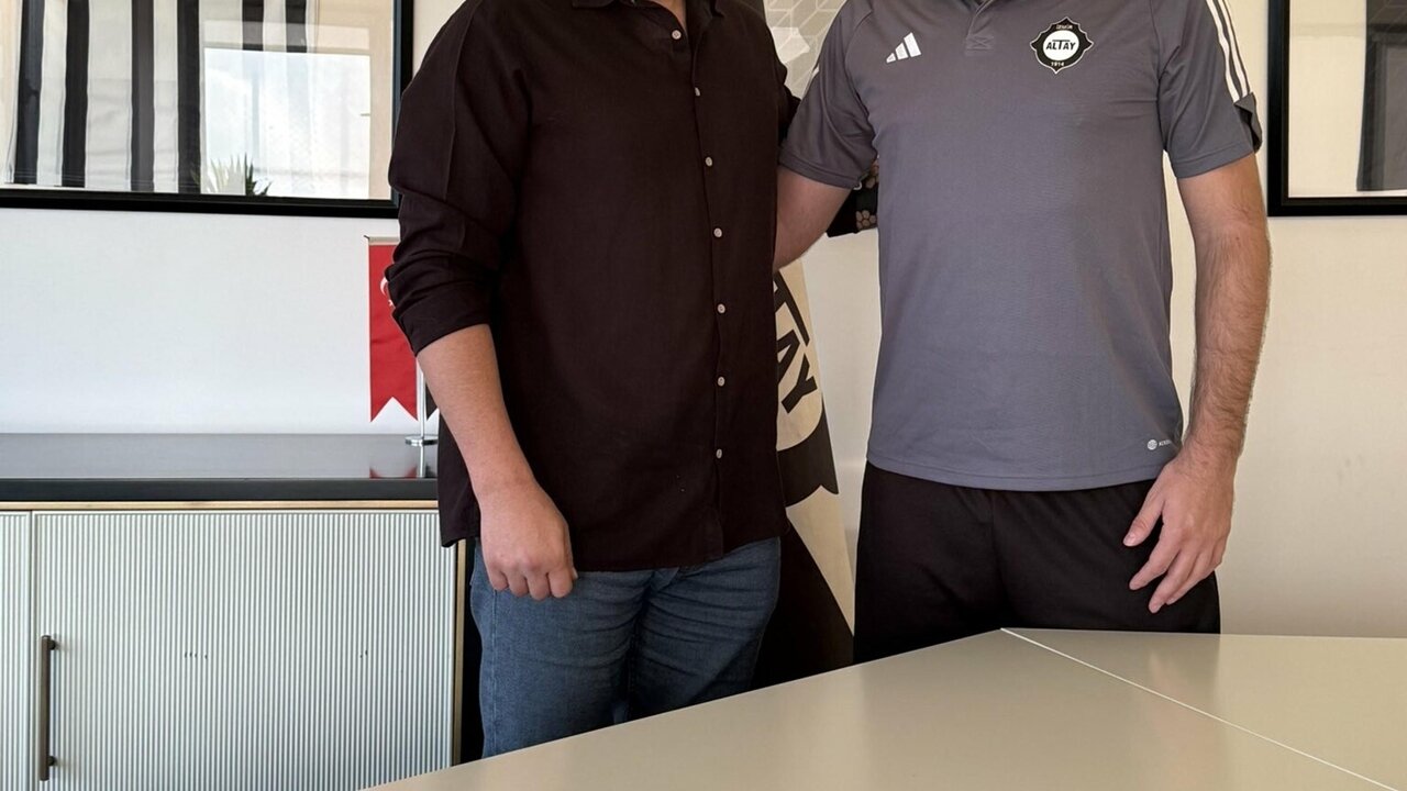 Altay'�n eski antren�r� haciz i�lemini durdurdu!