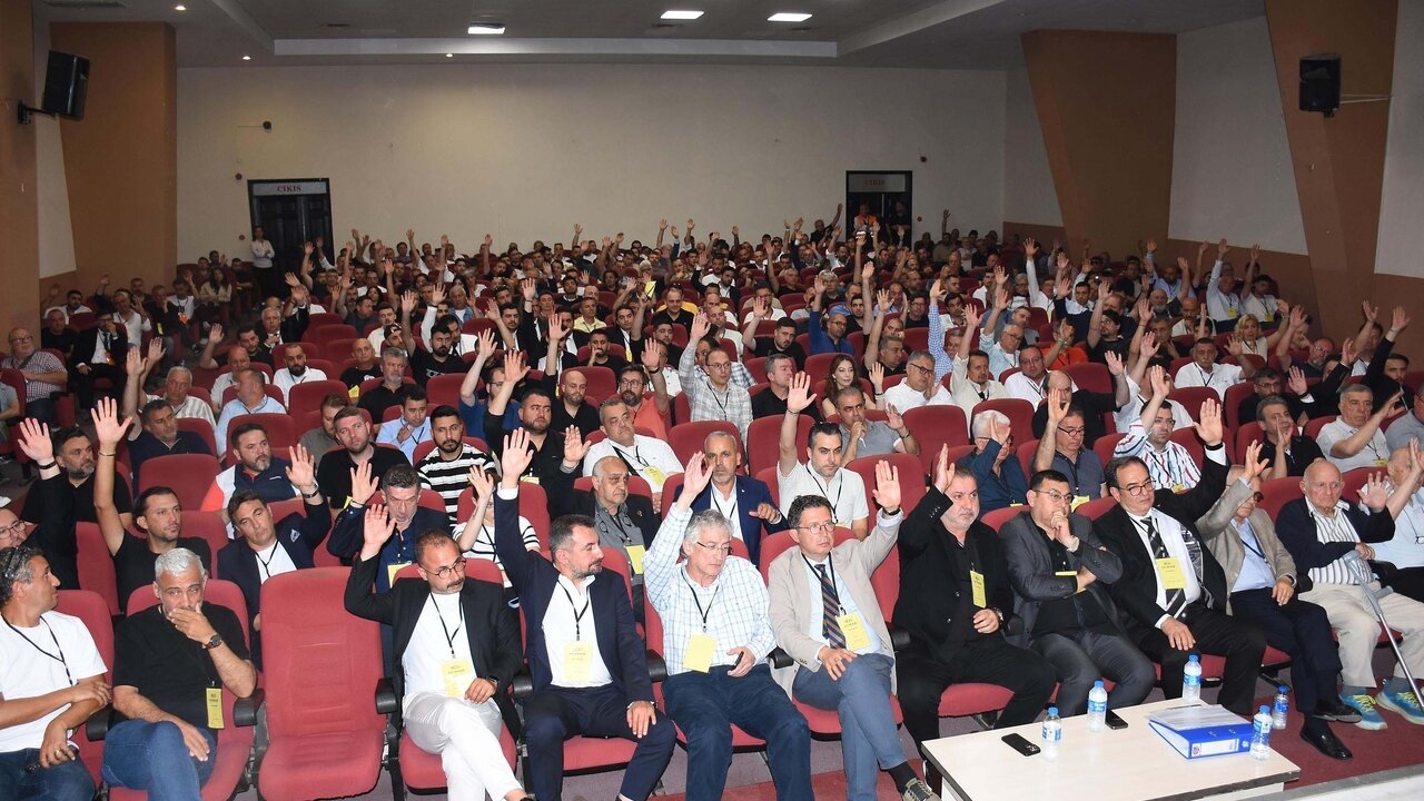 Altay'da se�imli ola�an�st� genel kurul zaman�!