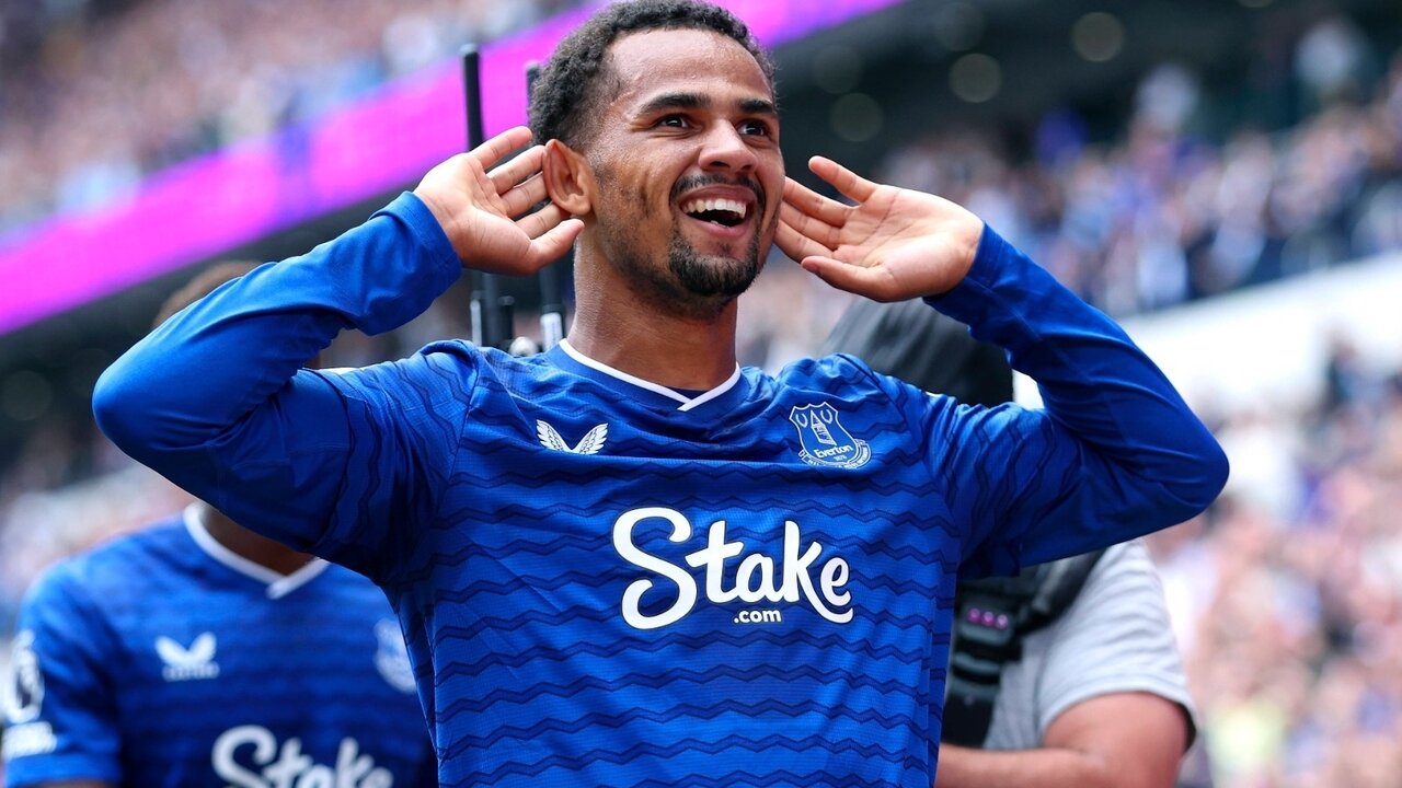 Goodison'da kapan��, Hill Dickinson'da a��l��: Ndiaye