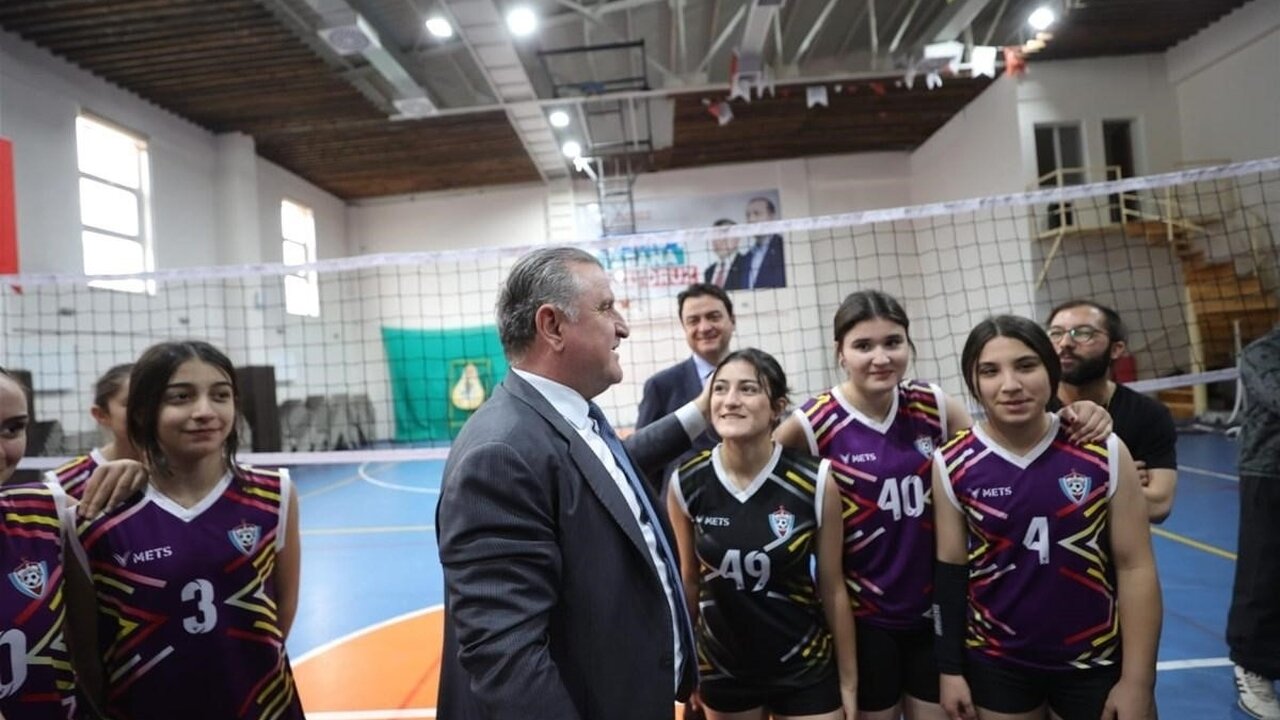 Gen�lik ve Spor Bakanl��� spor okullar� ba�l�yor