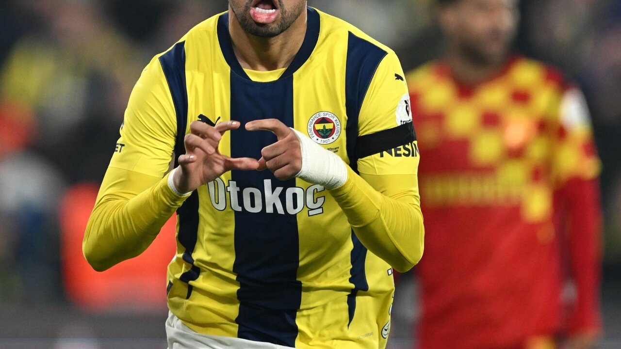 Fenerbah�e'de g�zler En-Nesyri'de