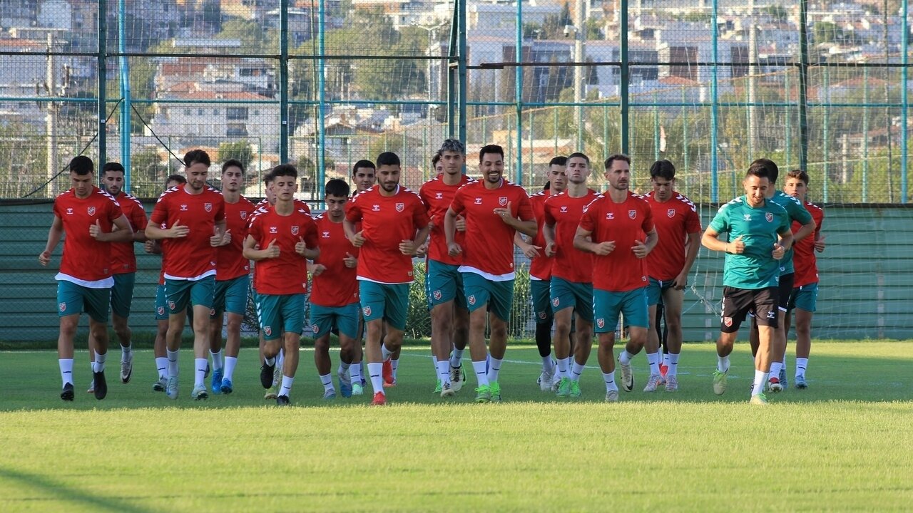 Kar��yaka'n�n rakibi Afyon'da sorun b�y�k!