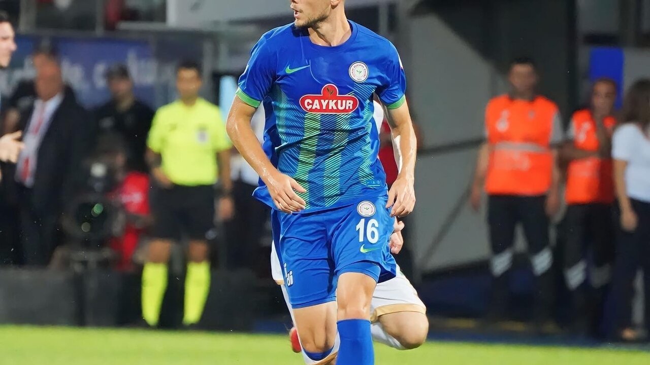 �aykur Rizesporlu Seyfettin An�l Ya�ar, Esenler Erokspor'a kiraland�