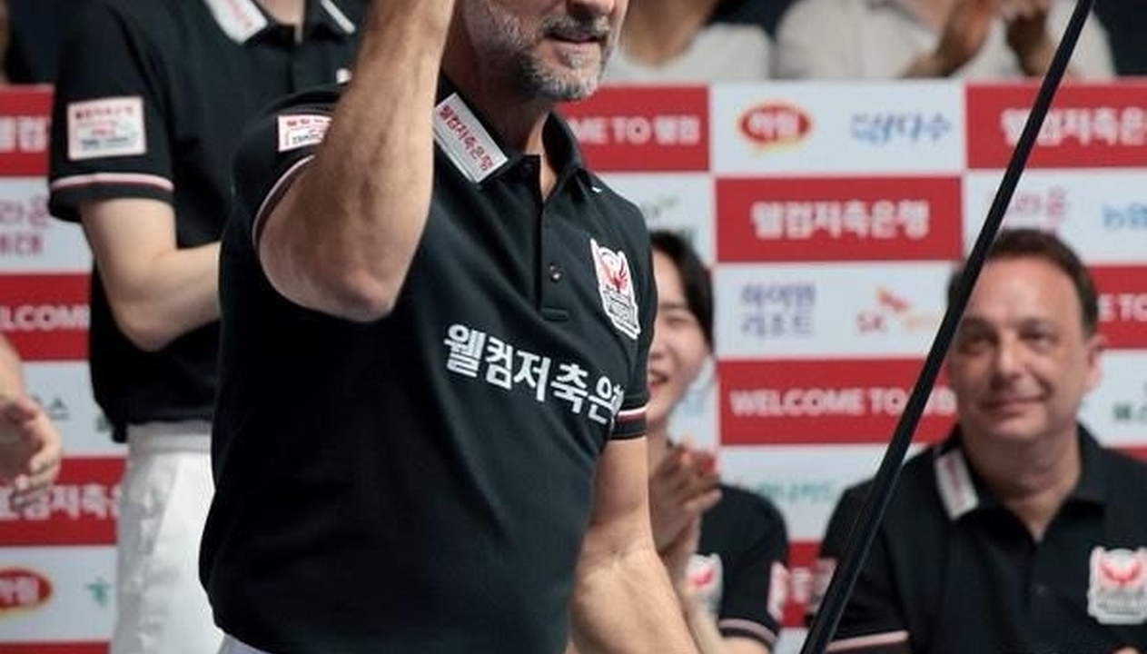 Semih Sayg�ner: 'Bu �ampiyonluk farkl� bir �ey'