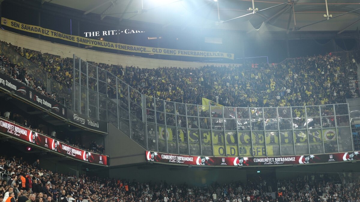 Derbide karaborsa bilet satm��lard�: 5 isim tutukland�