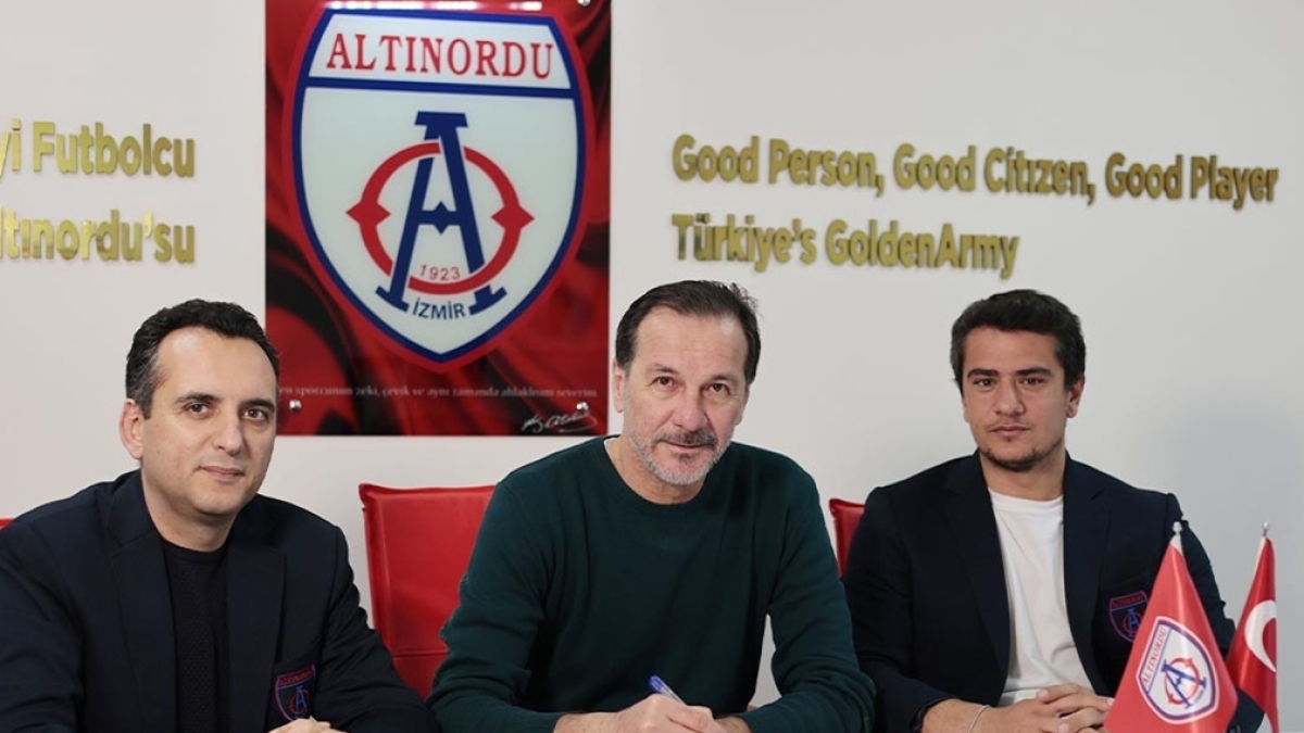 Alt�nordu, yeni teknik direkt�r�n� a��klad�