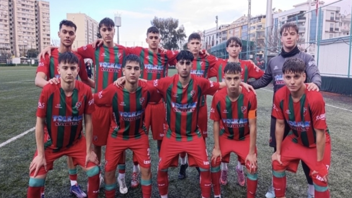 Kar��yakal� gen�ler parlamaya devam ediyor!