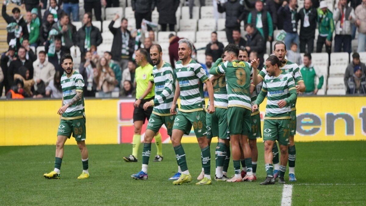 Bursaspor'dan evinde bol goll� galibiyet!