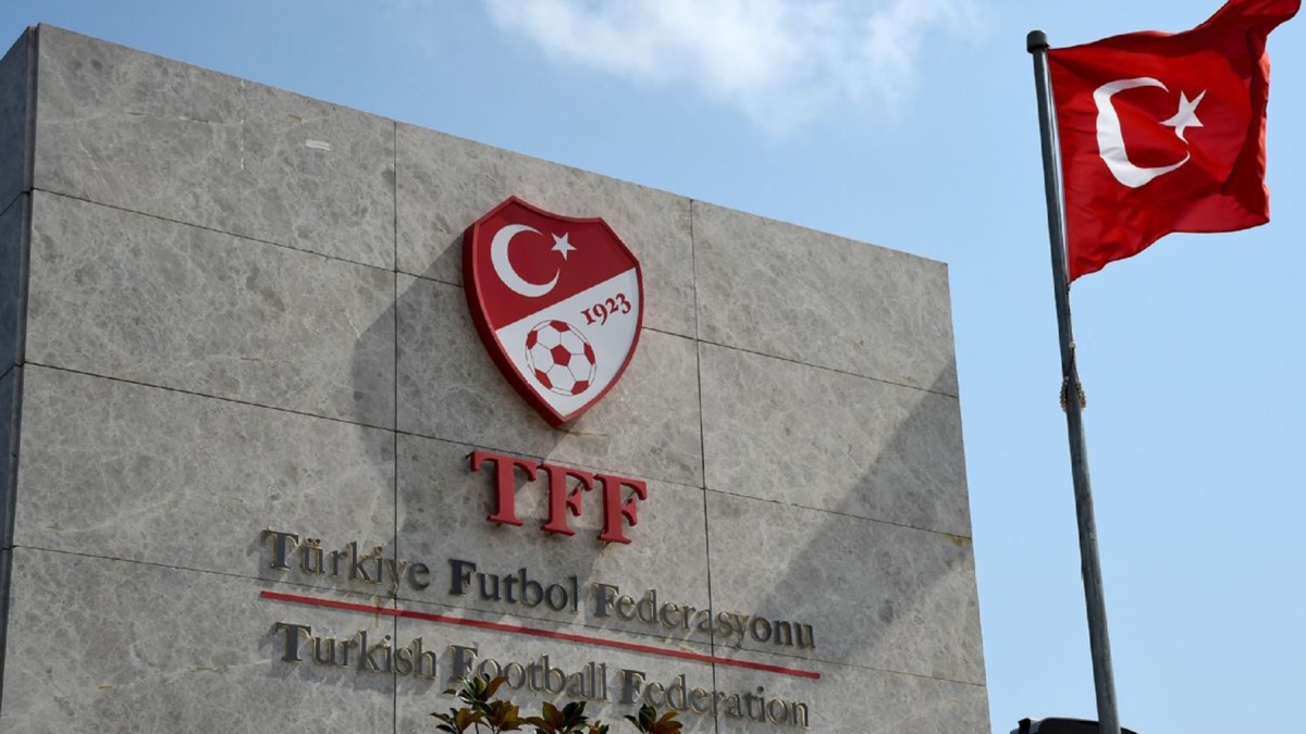 S�per Lig'den 10 kul�p PFDK'ya sevkedildi