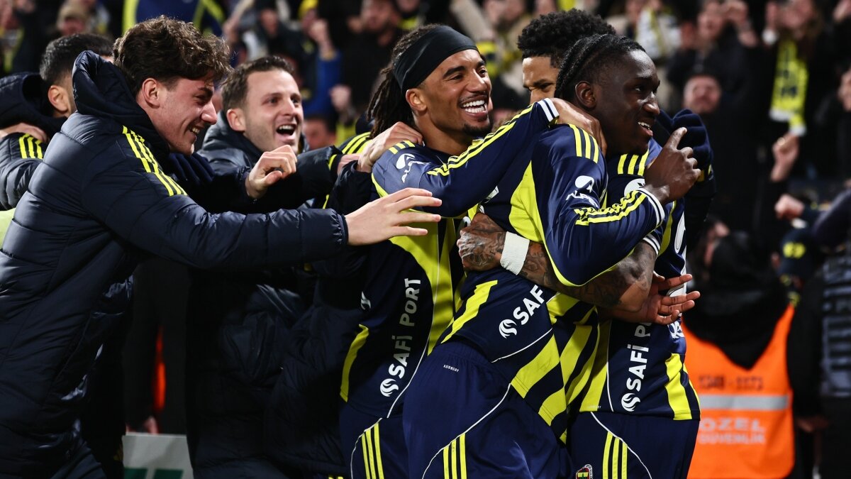 Fenerbah�e 'Comeback'e abone!