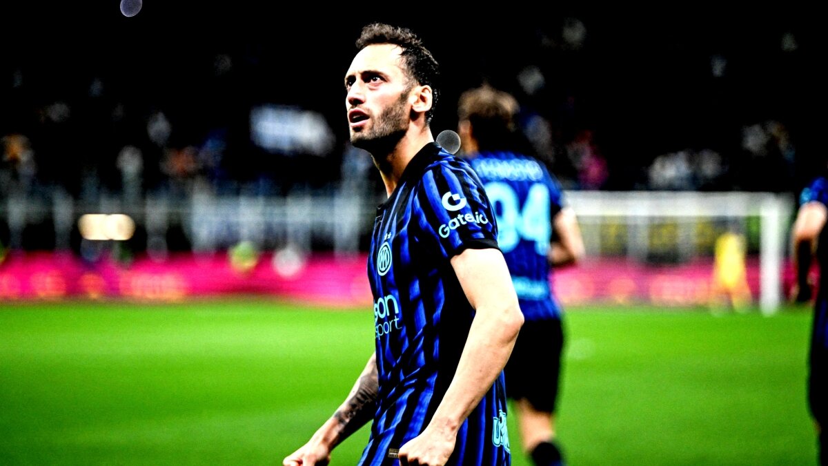 Hakan �alhano�lu �ov yapt� �ov!