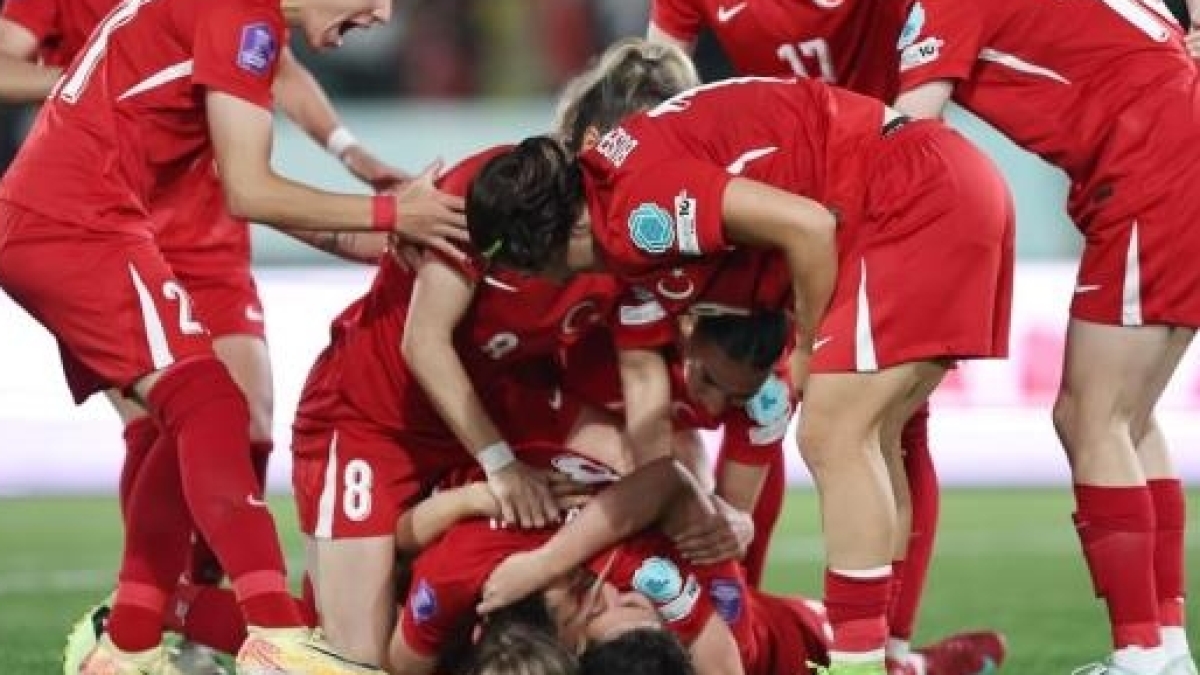 A Milli Kad�n Futbol Tak�m�'n�n Malta ve Kuzey �rlanda ma�lar� aday kadrosu a��kland�