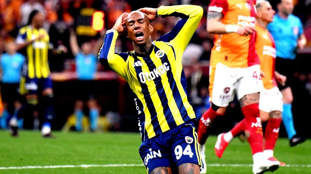 Fenerbah�e'de sil ba�tan ba�lamak �ok zor!