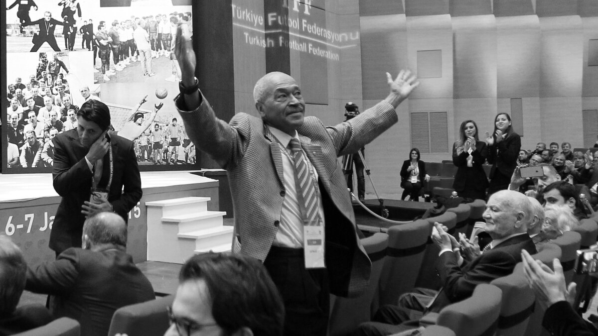 A Mill� Tak�m�n eski antren�rlerinden �etin G�ler vefat etti