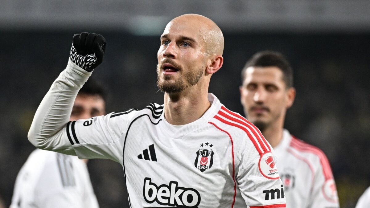 Vaclav Cerny'den Fenerbah�e derbisi mesaj�